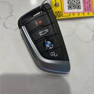 BMW Black and Silver Car Key
